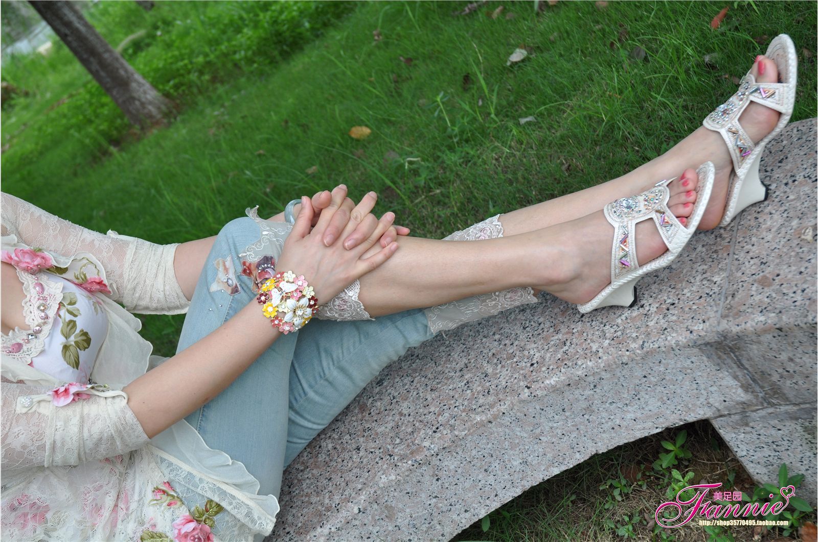 夏日阳光、细雨和微风（1） 芬妮高清丝足